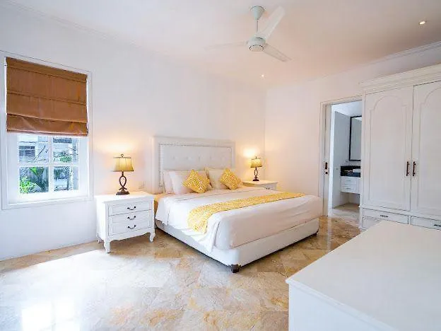 Villa Kencana *
